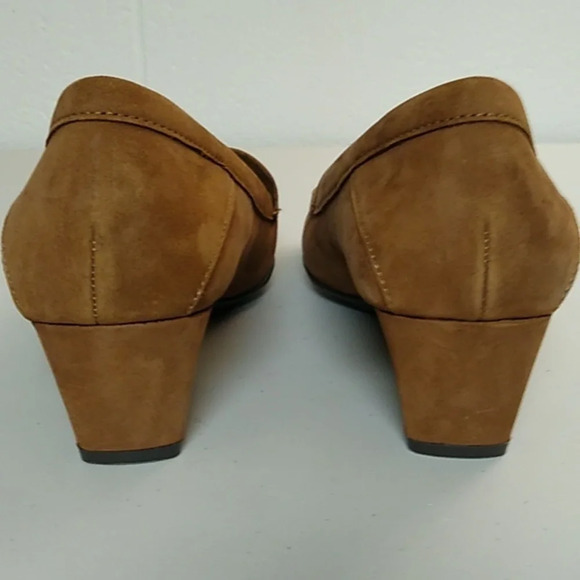 I LOVE COMFORT GENUINE SUEDE, LOW, BLOCK HEEL PADDED INSOLE - Picture 3 of 10